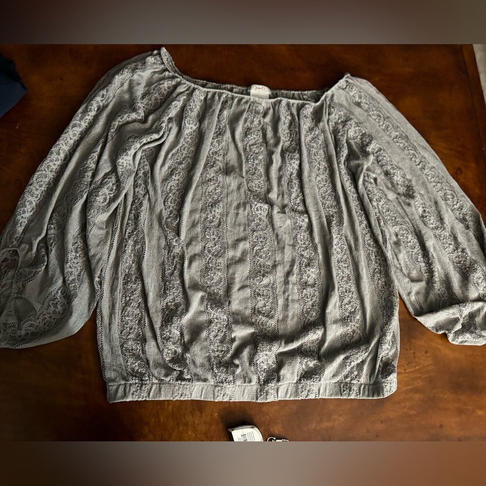Poof! Gray Lace Pullover Top Blouse Women's Size L